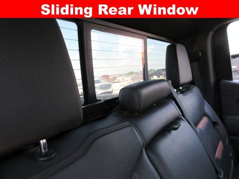 Used 2021 GMC Sierra 1500 AT4 w/ AT4 Preferred Package AWD/4WD image 26