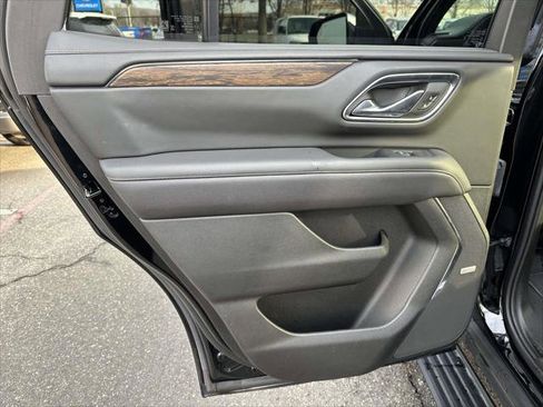 Used 2023 Chevrolet Tahoe Premier w/ Premium Package 2 image 18