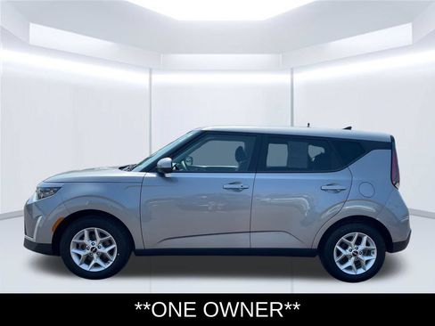 Used 2025 Kia Soul S FWD image 2