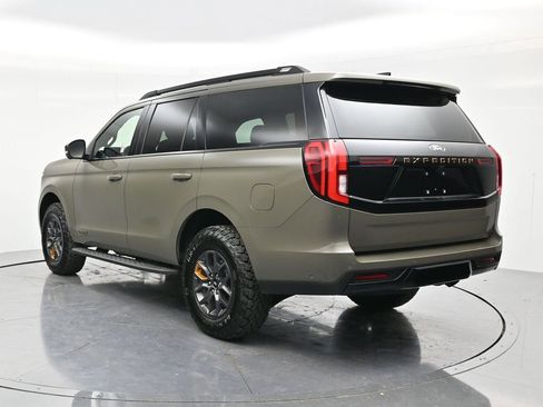 Used 2025 Ford Expedition Tremor AWD/4WD image 7