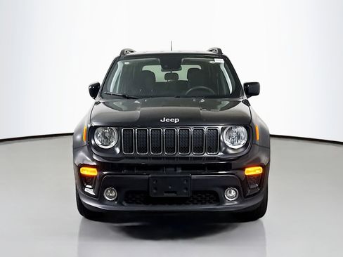 Used 2021 Jeep Renegade Latitude image 2