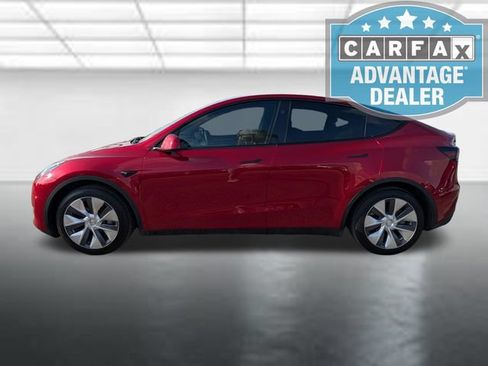 Used 2024 Tesla Model Y Long Range AWD/4WD image 24