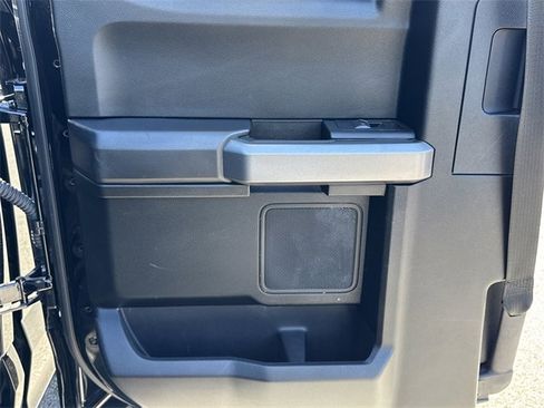 Used 2018 Ford F150 XLT w/ Equipment Group 302A Luxury image 21