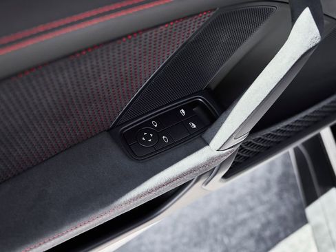 Used 2024 Porsche 911 GT3 RS RWD image 33