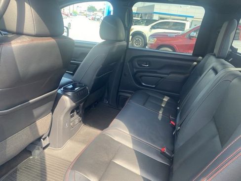 Used 2024 Nissan Titan PRO-4X w/ Pro-4x Convenience Package image 11