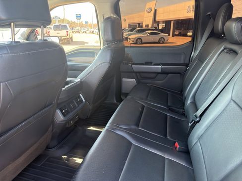 Used 2022 Ford F150 Lariat image 17