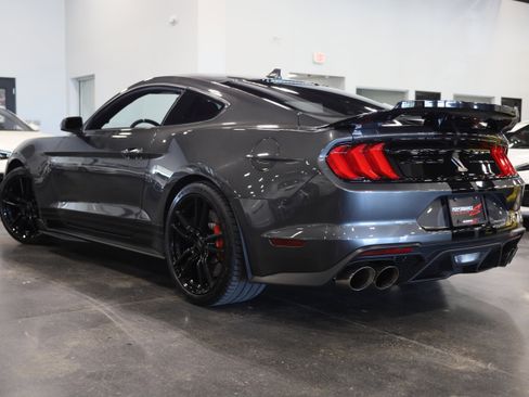 Used 2020 Ford Mustang Shelby GT500 w/ Technology Package RWD image 4