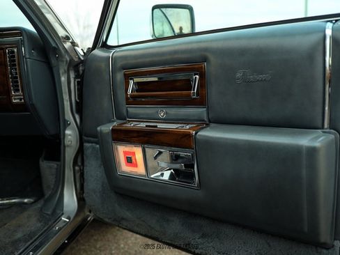 Used 1986 Cadillac Brougham Brougham image 22