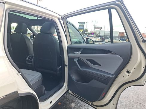 New 2026 Volkswagen Tiguan SE R-Line image 15