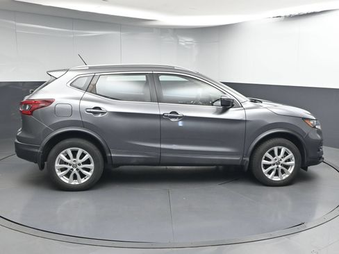 Used 2020 Nissan Rogue Sport SV FWD image 8