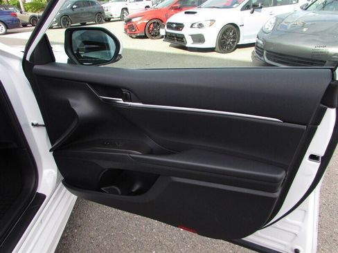 Used 2023 Toyota Camry SE FWD image 29