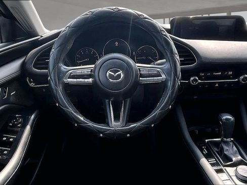 Used 2020 MAZDA MAZDA3 AWD Sedan w/ Preferred Package image 5