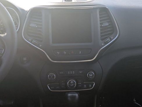 Used 2023 Jeep Cherokee Altitude Lux image 16