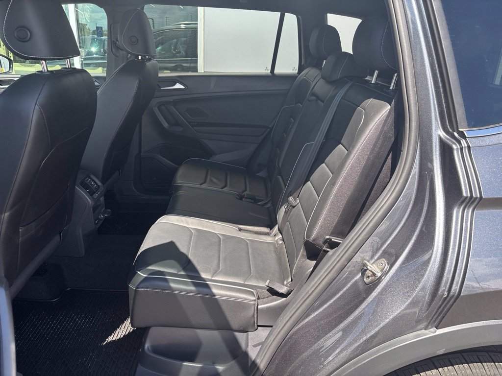 Used 2021 Volkswagen Tiguan SEL Premium R-Line AWD/4WD image 12