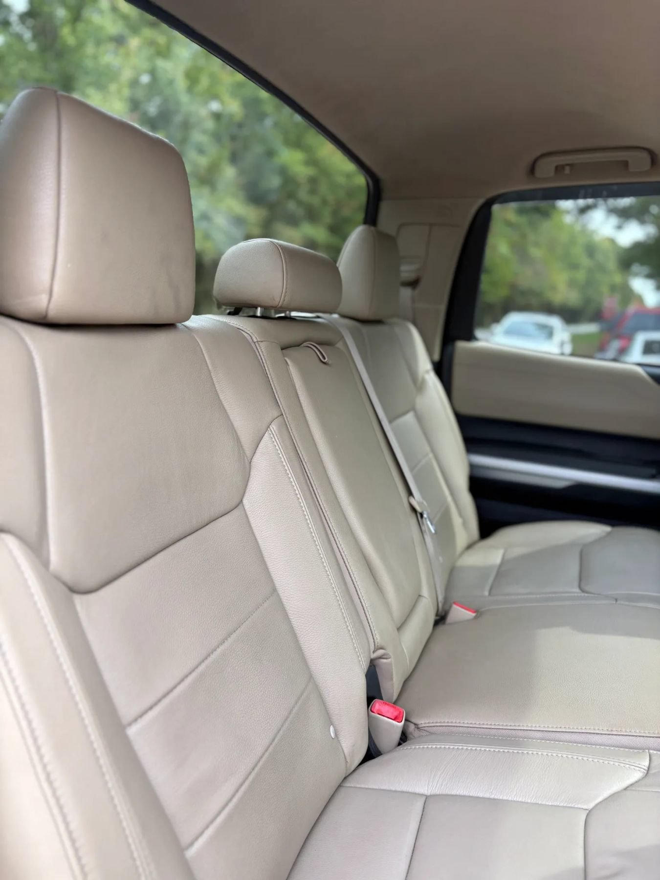 Used 2014 Toyota Tundra Limited w/ Limited Premium Package AWD/4WD image 32