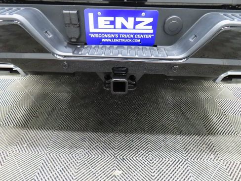 Used 2025 GMC Sierra 1500 Denali AWD/4WD image 39