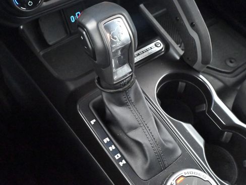 Used 2024 Ford Bronco Big Bend image 18