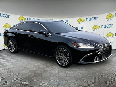 Used 2019 Lexus ES 350 Ultra Luxury w/ Accessory Package 2