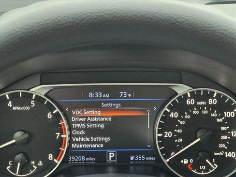 Used 2025 Nissan Altima 2.5 SV FWD image 4
