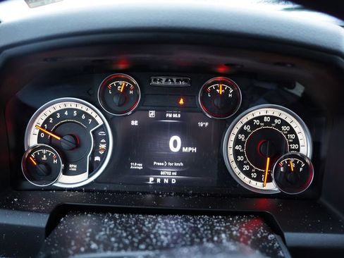 Used 2017 RAM 2500 Big Horn image 32