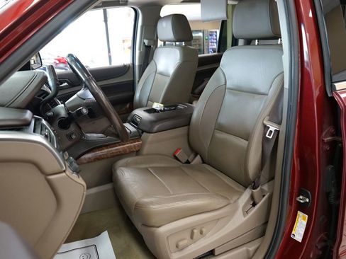 Used 2017 Chevrolet Suburban Premier AWD/4WD image 2