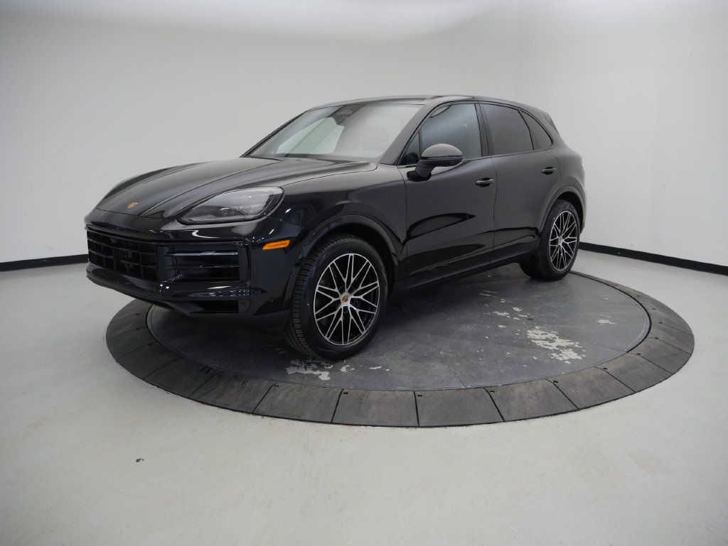 Certified 2026 Porsche Cayenne AWD/4WD image 1