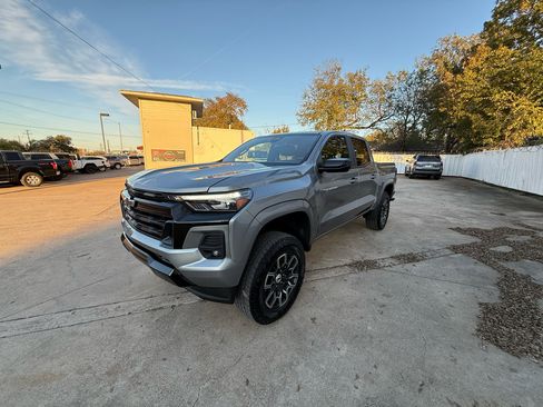 Used 2023 Chevrolet Colorado Z71 w/ Z71 Convenience Package 2 image 1