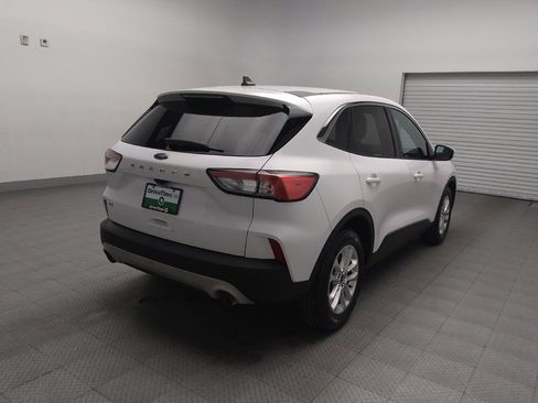 Used 2021 Ford Escape SE image 9