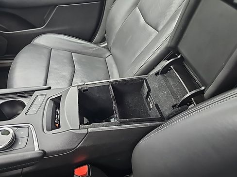 Used 2023 Cadillac XT5 Premium Luxury image 25