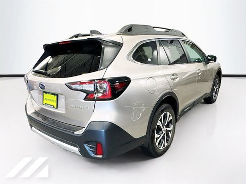 Used 2020 Subaru Outback Limited w/ Popular Package #2 AWD/4WD image 4