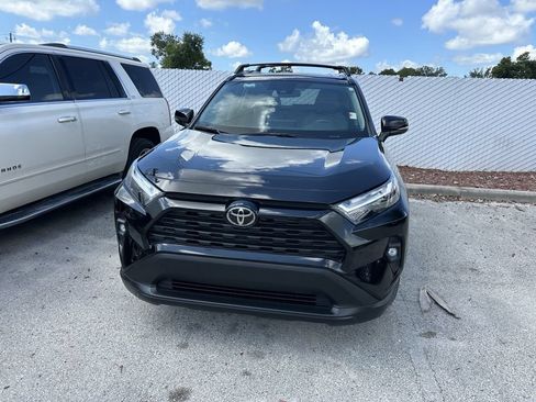 Used 2025 Toyota RAV4 XLE Premium FWD image 7