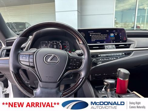 Used 2020 Lexus ES 350 w/ Premium Package FWD image 7