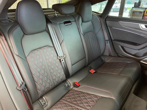 Used 2025 Audi S7 Prestige w/ Prestige Package image 29