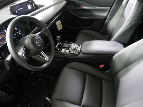 New 2025 MAZDA CX-30 AWD 2.5 S w/ Select Sport Pkg image 4