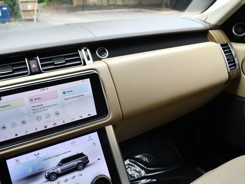 Used 2018 Land Rover Range Rover HSE image 34