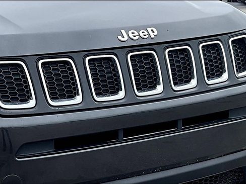 Used 2021 Jeep Compass Limited AWD/4WD image 27