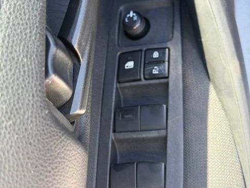Used 2024 Toyota Corolla LE FWD image 19