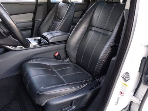 Used 2019 Land Rover Range Rover Velar S image 13