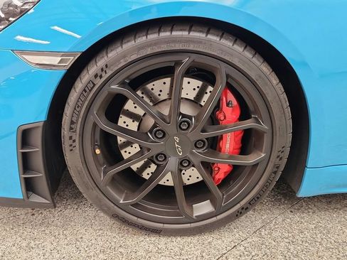 Used 2020 Porsche 718 Cayman GT4 RWD image 13