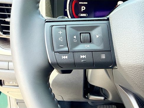Used 2026 Nissan Rogue Platinum w/ Platinum Premium Package AWD/4WD image 38
