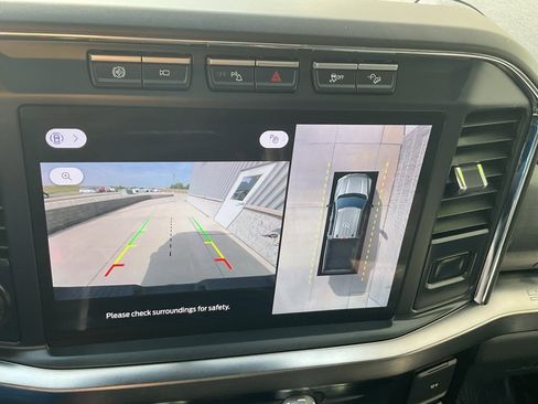 Used 2024 Ford F250 Lariat w/ Lariat Ultimate Package image 28