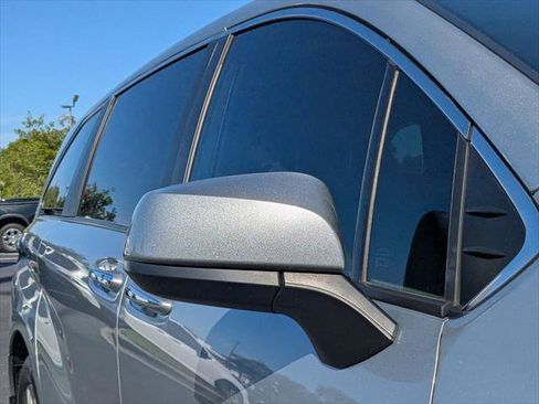 Certified 2025 Toyota Sienna XLE FWD image 13
