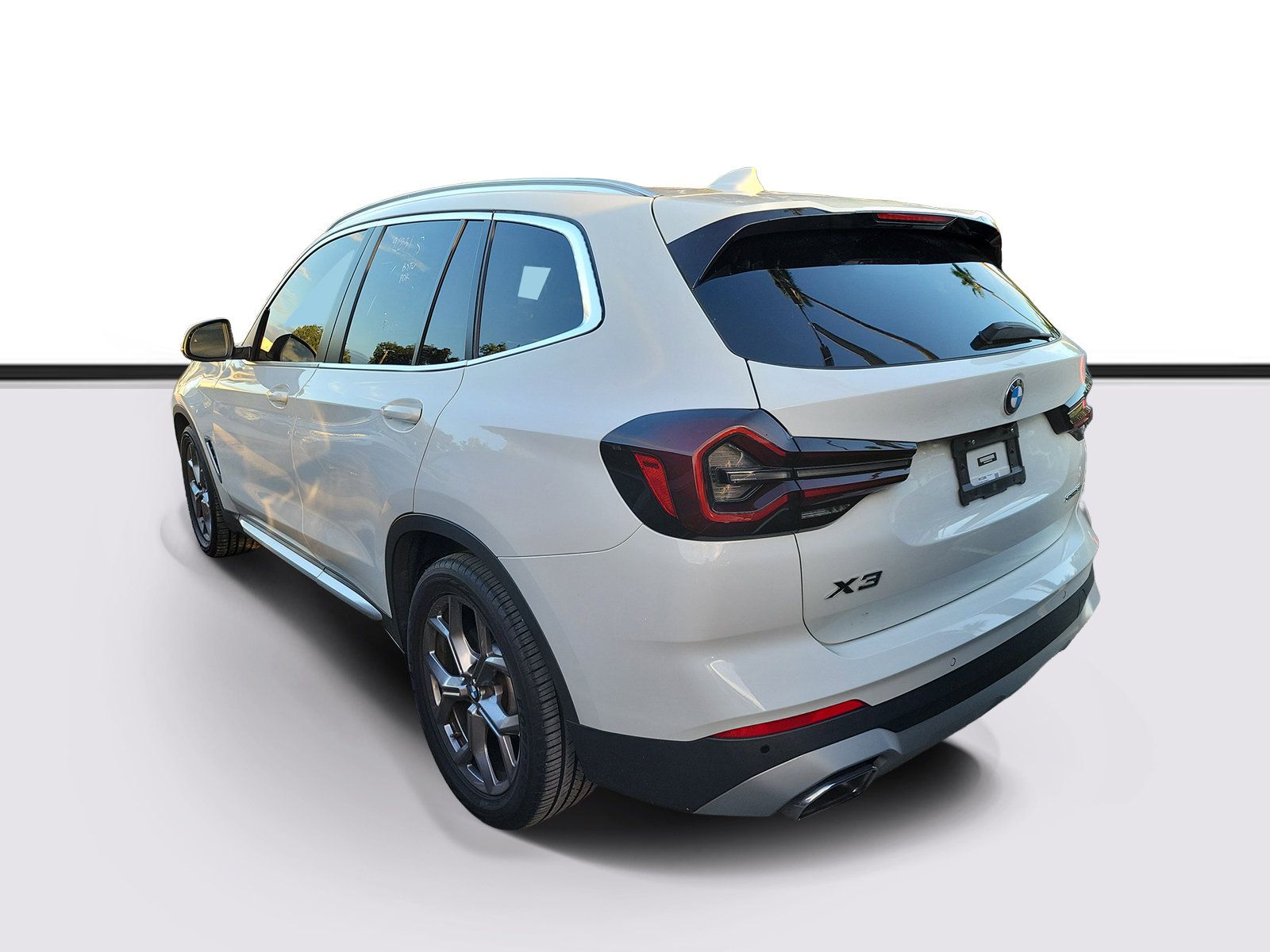 Used 2022 BMW X3 sDrive30i w/ Convenience Package w/ZPA RWD image 3