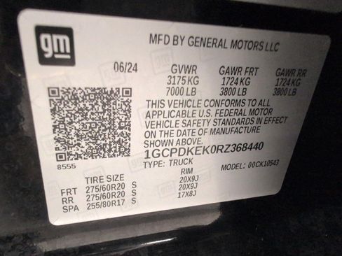 Used 2024 Chevrolet Silverado 1500 LT AWD/4WD image 27
