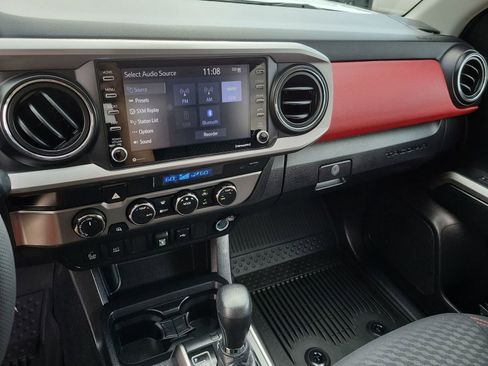 Used 2021 Toyota Tacoma SR5 w/ Technology Package image 14
