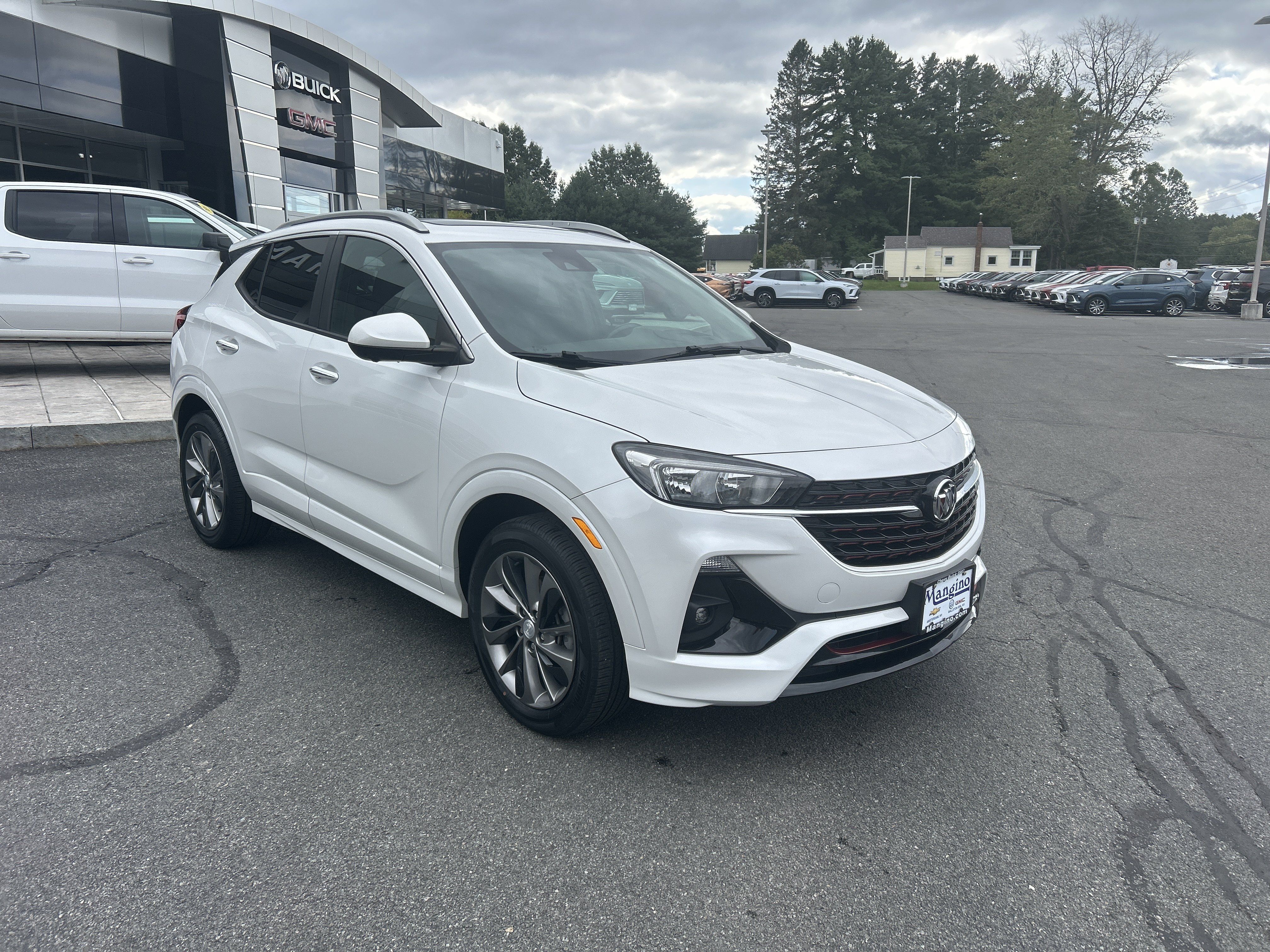 Used 2021 Buick Encore GX Select w/ Advanced Technology Package AWD/4WD image 10