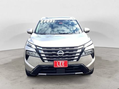 Used 2024 Nissan Rogue Platinum w/ Platinum Premium Package AWD/4WD image 8