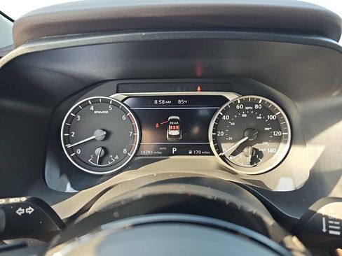 Used 2023 Nissan Rogue SV AWD/4WD image 19
