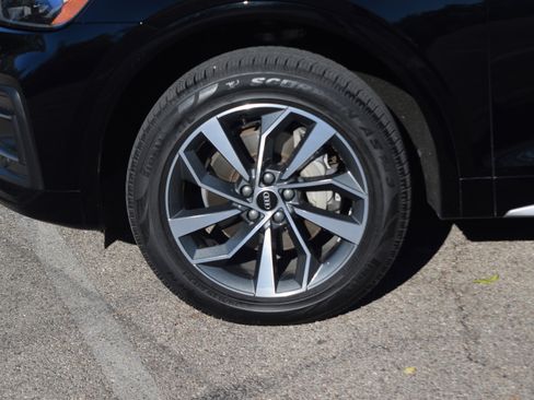 Used 2021 Audi Q5 Premium Plus image 28