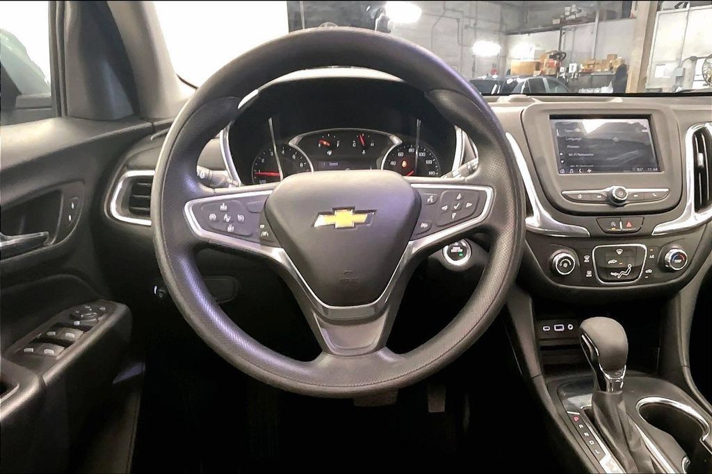 Used 2022 Chevrolet Equinox LT FWD image 4